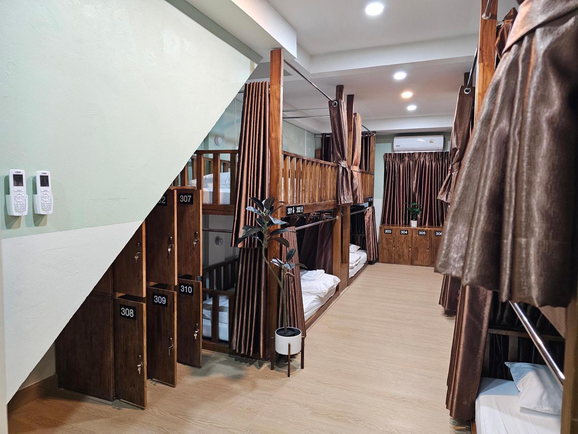 Hostel Lub Nai